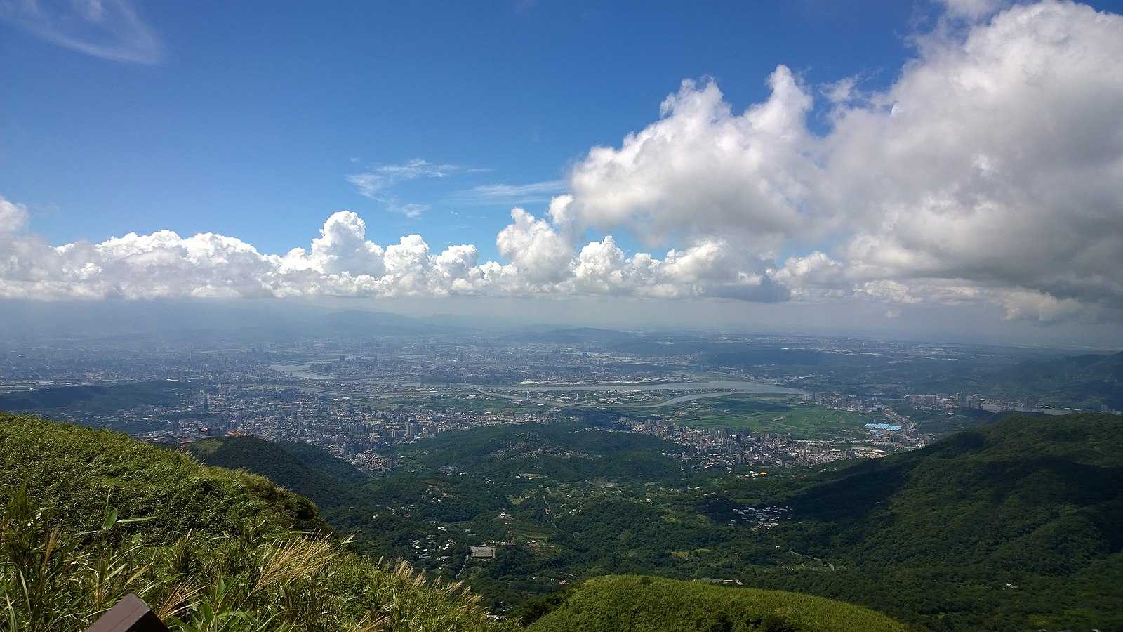 Views_from_Yangmingshan_National_Park
