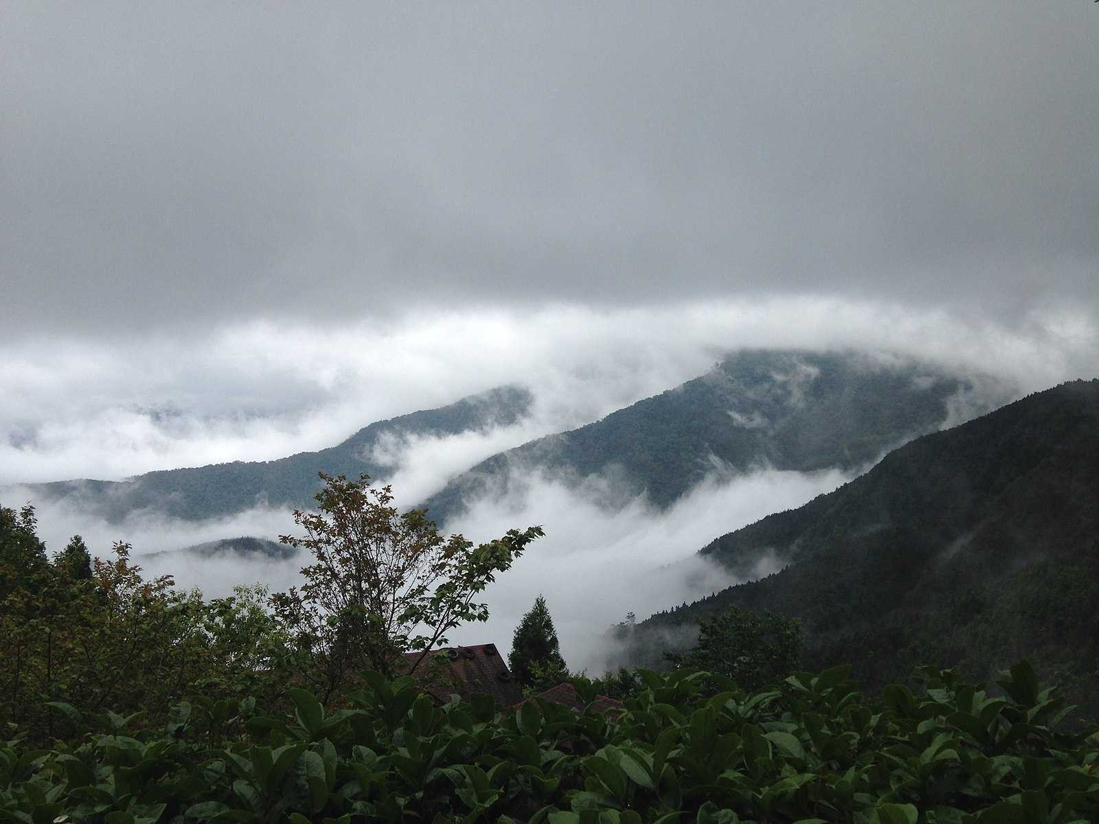 1600px-Shei-Pa_National_Park_WANG.GUAN-REN_._005