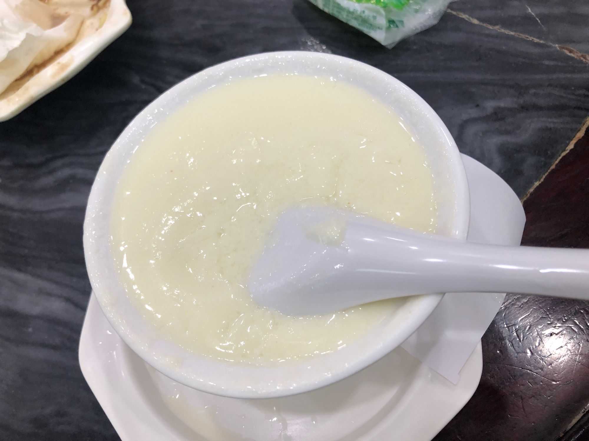 Double skin milk pudding (燉雙皮奶) (Image by author)