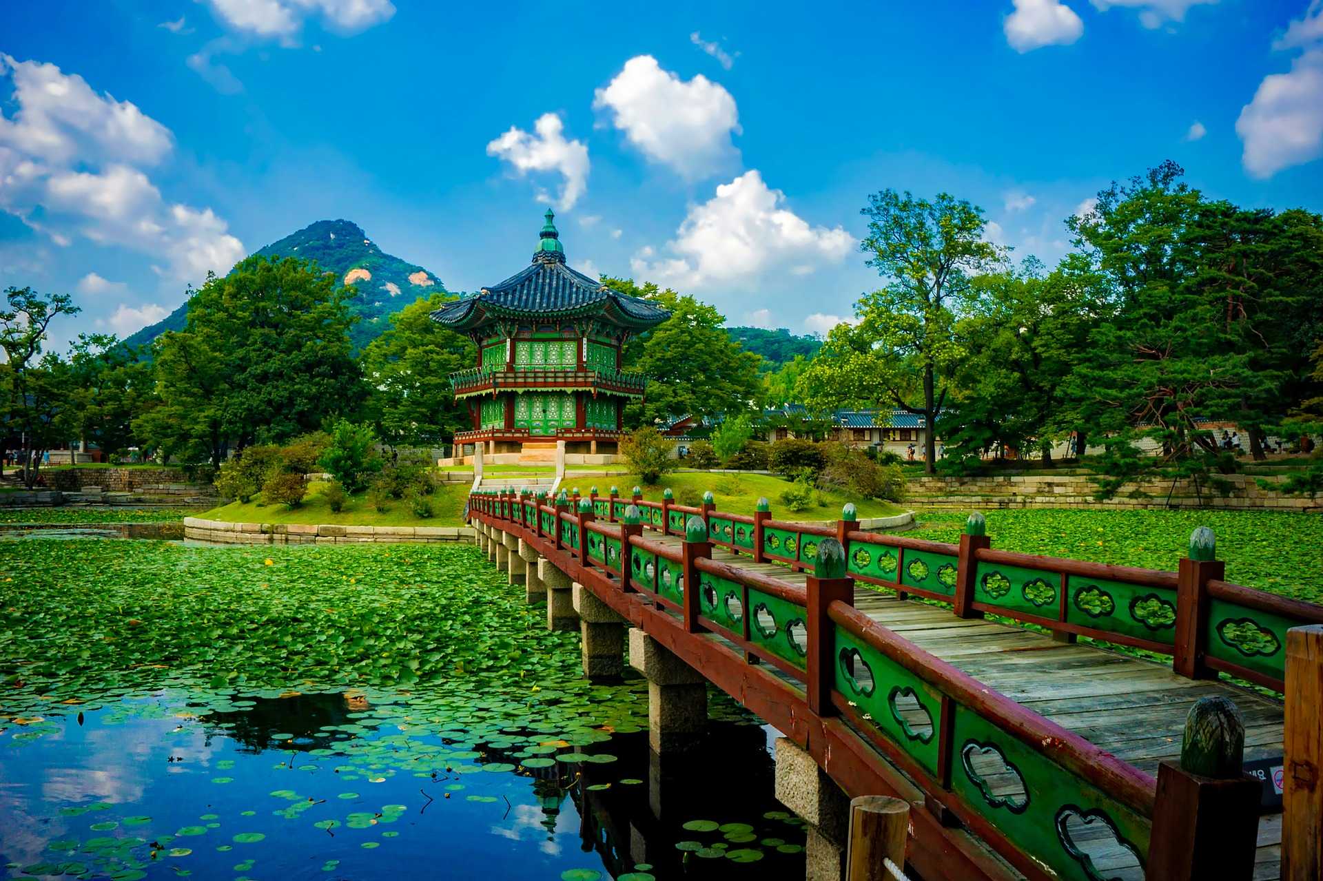 gyeongbokgung-palace-gee5b8260c_1920