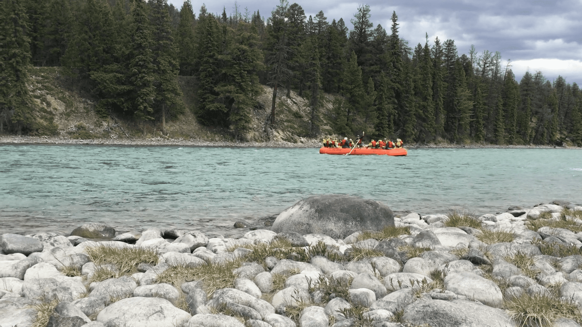 Jasper Rafting Adventure (Image by Charleton Wang)